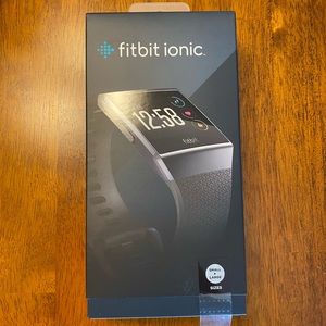 Fitbit Ionic Smoke Gray with extra bands